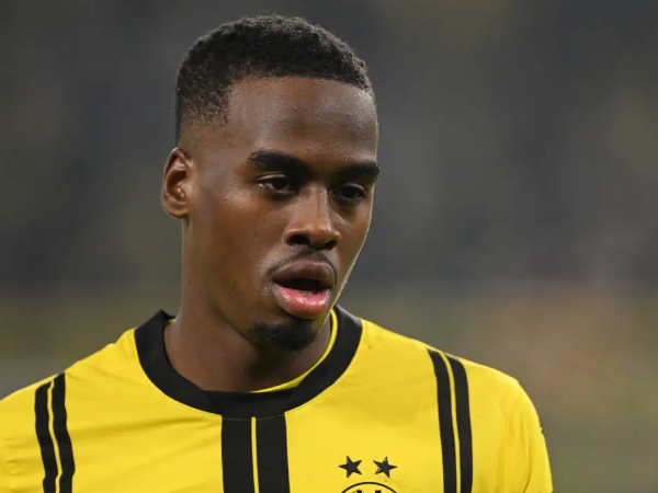 jamie gittens alami cedera borussia dortmund semakin merana.png