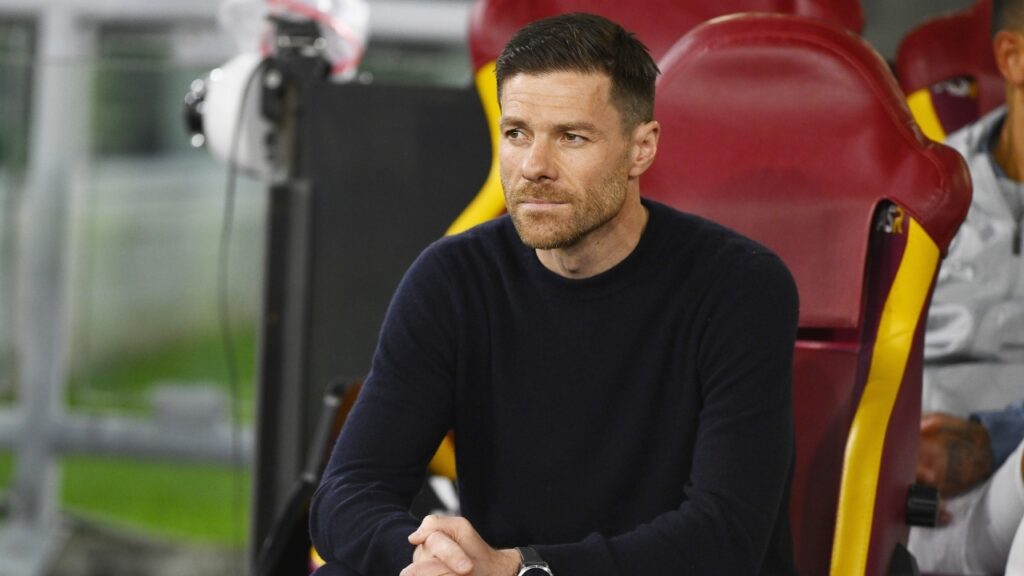 xabi alonso bayer leverkusen 69.jpg