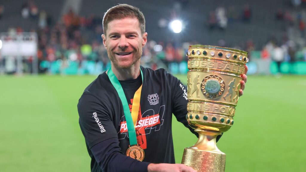 xabi alonso dfb pokal 2324.jpg