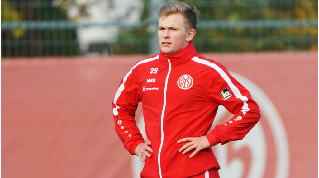 jonathan burkardt 1fsv mainz 05 2023 1699551402 121564.jpg