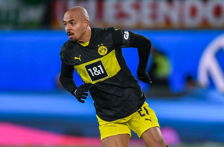 donyell malen aston villa borussia dortmund istimewa 2.png